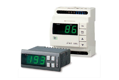 เครื่องควบคุมอุณหภูมิแบบดิจิตอล Digital Temperature Controller รุ่น IR32 Series