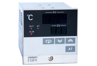 เครื่องควบคุมอุณหภูมิแบบดิจิตอล Digital Temperature Controller รุ่น E5BW