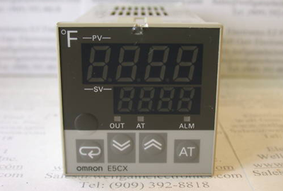 เครื่องควบคุมอุณหภูมิแบบดิจิตอล Digital Temperature Controller รุ่น E5CX