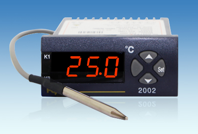 เครื่องควบคุมอุณหภูมิแบบดิจิตอล Digital Temperature Controller รุ่น FOX-2002