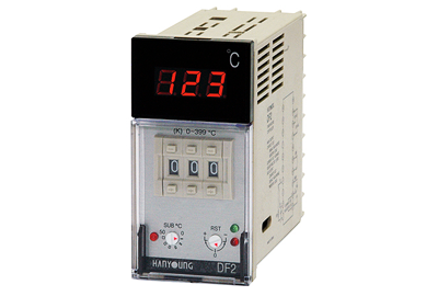 เครื่องควบคุมอุณหภูมิแบบดิจิตอล Digital Temperature Controller รุ่น DF2